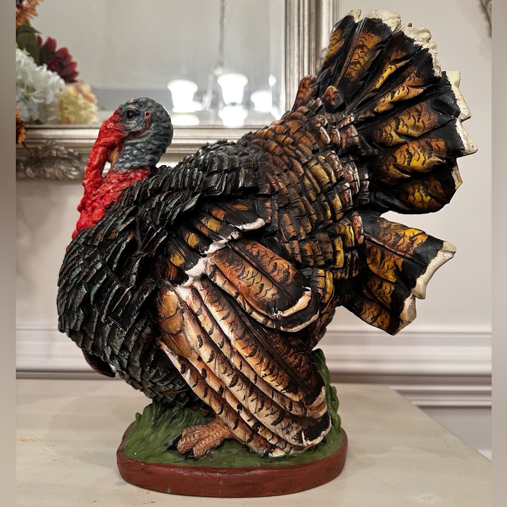 Beautiful Resin Turkey - Picture 2 of 9